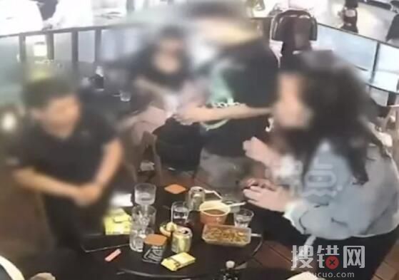 一男子酒吧調戲女孩老板2次勸阻 原因竟是這樣簡直驚個呆