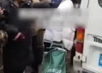 湖南一老人被男孩輕微觸碰后摔倒 究竟是怎么回事？